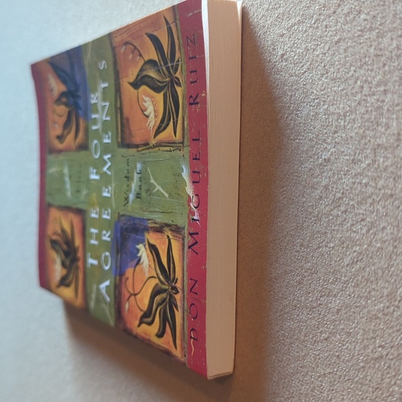 The Four Agreements Book - Picture 4 of 5